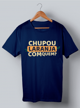 Camiseta Chupou laranja com quem